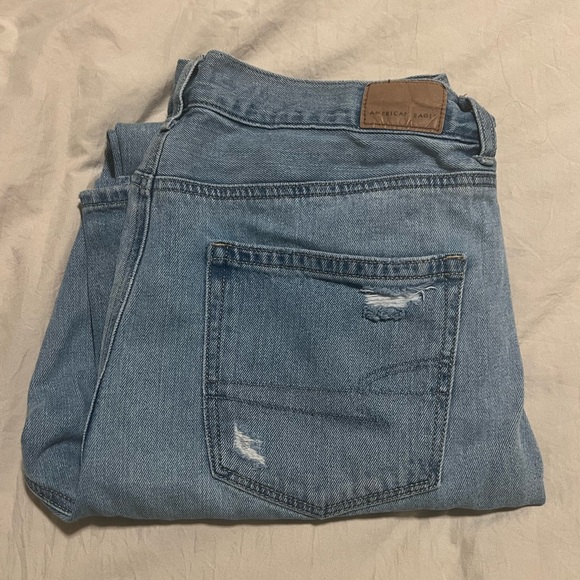 American Eagle Mom Jeans - Picture 2 of 6